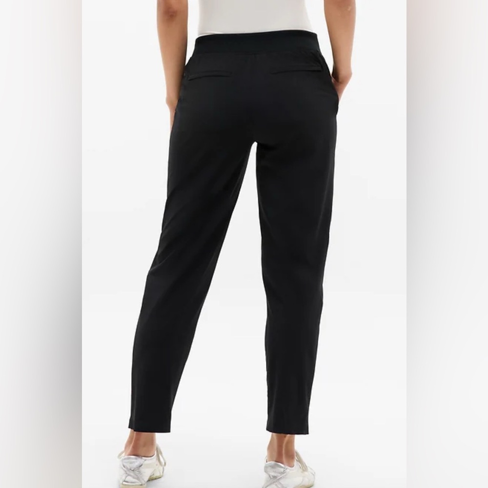 Athleta| EUC Women’s Size 2 Brooklyn Ankle Pants in Black - Picture 2 of 9